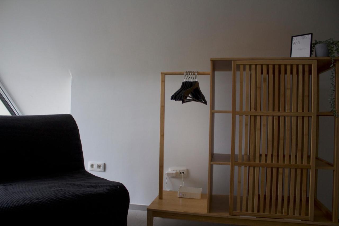 Vila Aan Wal Rekem Exteriér fotografie